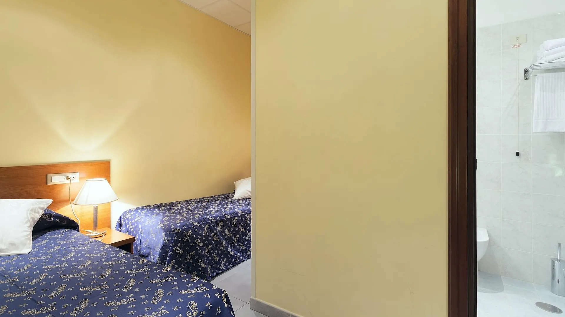 **  Hotel Oriente Rzym Włochy
