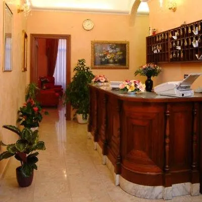 Hotel Oriente Rzym 2*,